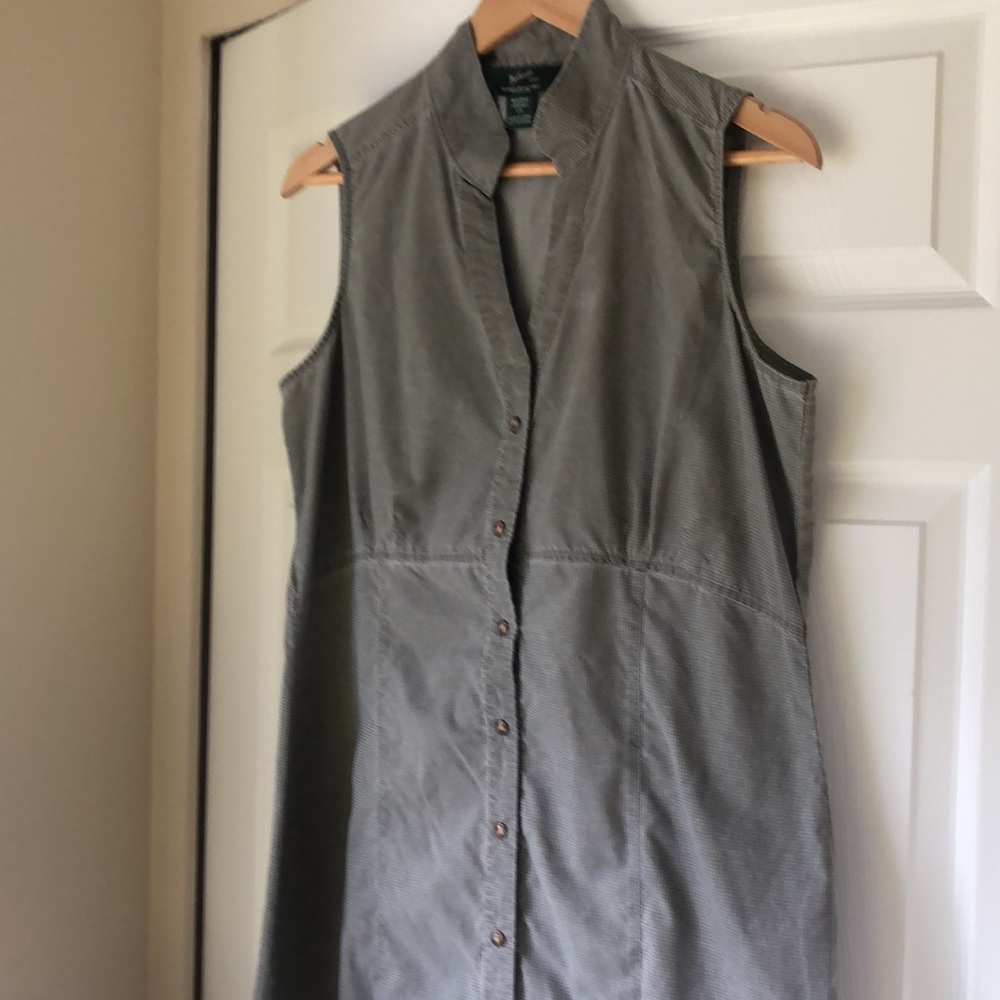 Size large Woolrich dress. Great condition.